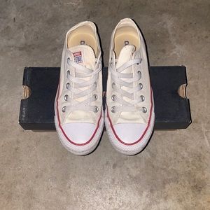 Converse All Star Low in White Size 5 (Women)